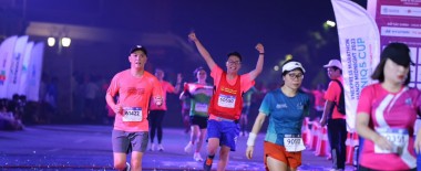 Chinh phục VnExpress Marathon Hà Nội Midnight 2023 cùng Hồng Linh Cốt.